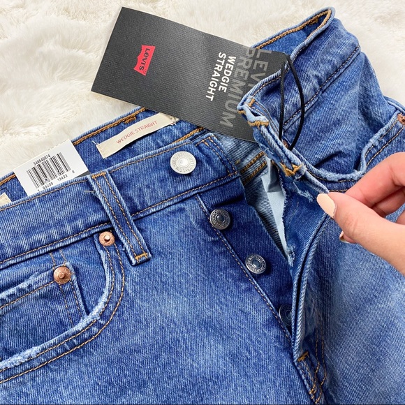Levis Premium Wedgie Straight Fit Jeans Jive Tone - Picture 6 of 8